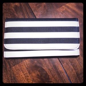 Kut from the Kloth wallet